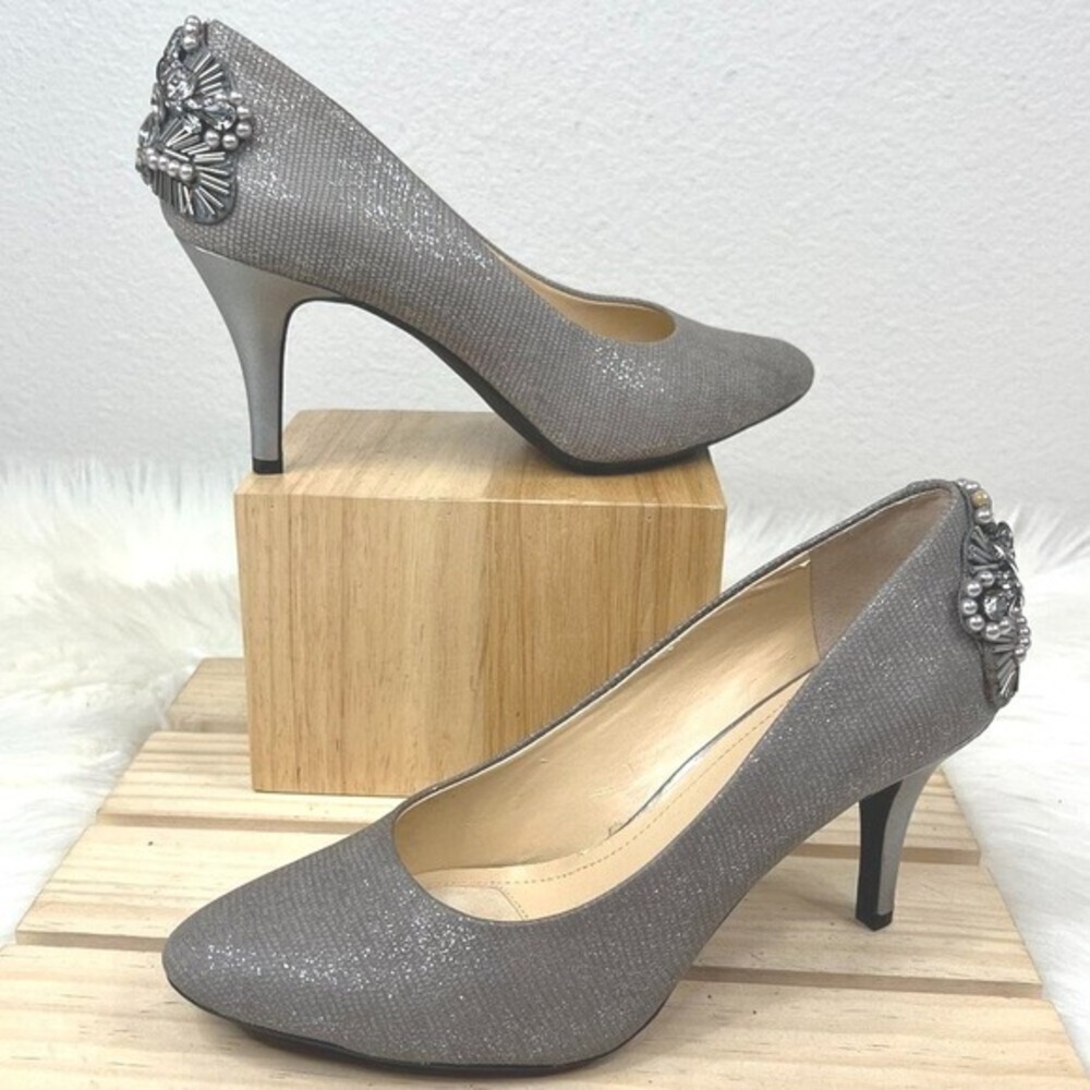 Alex Marie Silver Metallic Sheen Pumps Faux Snakeskin Jeweled Heel Women…